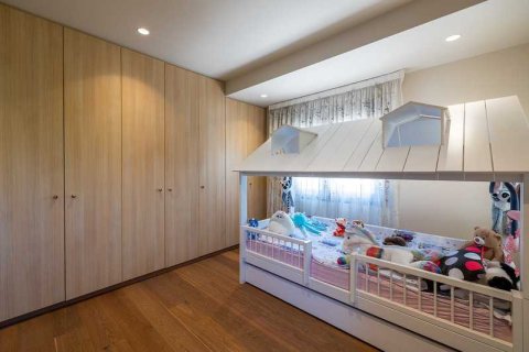 6 bedrooms House in Aradippou, Cyprus No. 76786 13