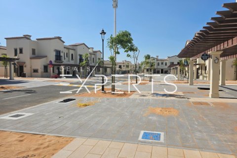 3 bedrooms Townhouse in Al Mearag City, Vietnam No. 83063 1