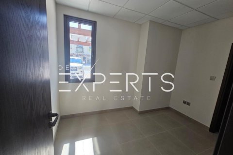 3 bedrooms Townhouse in Al Mearag City, Vietnam No. 83063 11