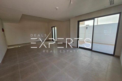 3 bedrooms Townhouse in Al Mearag City, Vietnam No. 83063 3