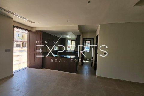 3 bedrooms Townhouse in Al Mearag City, Vietnam No. 83063 5