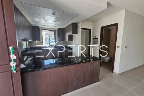 3 bedrooms Townhouse in Al Mearag City, Vietnam No. 83063 8