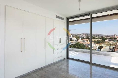 3 dormitorios Apartment en Germasogeia, Cyprus No. 82206 3