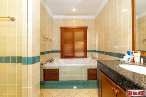 4 bedrooms Villa in Layan Beach, Thailand No. 96422 29