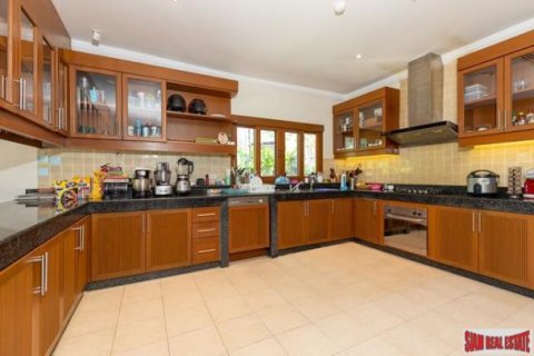 4 bedrooms Villa in Layan Beach, Thailand No. 96422 10