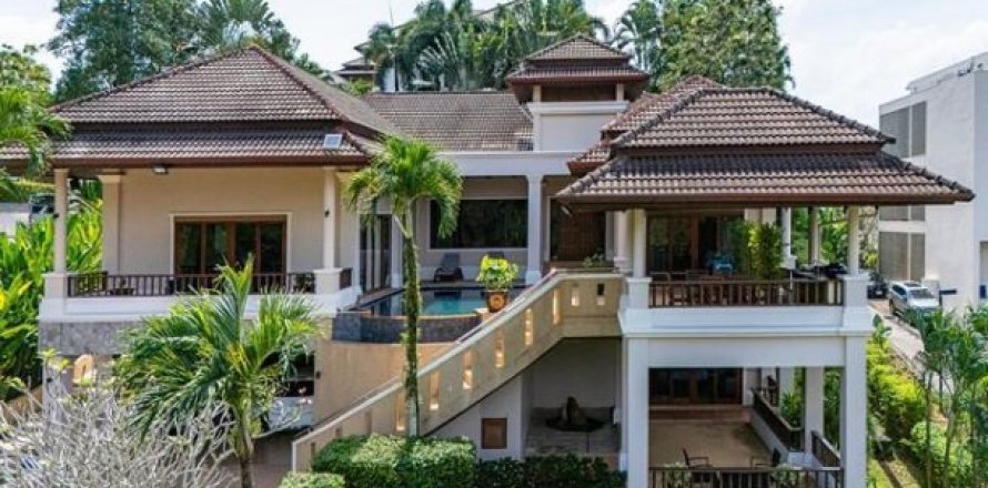 4 bedrooms Villa in Layan Beach, Thailand No. 96422