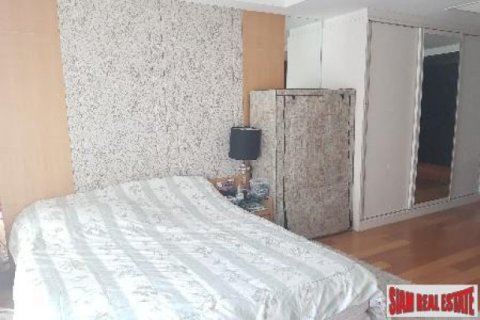 4 bedrooms Apartment in Bangkok, Thailand No. 96795 8