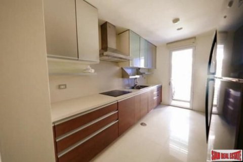 3 bedrooms Apartment in Bangkok, Thailand No. 95853 3