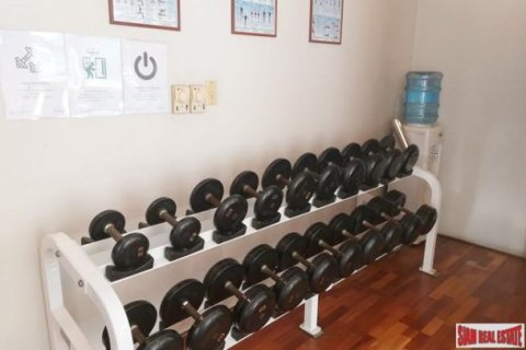 3 bedrooms Apartment in Bangkok, Thailand No. 95853 9