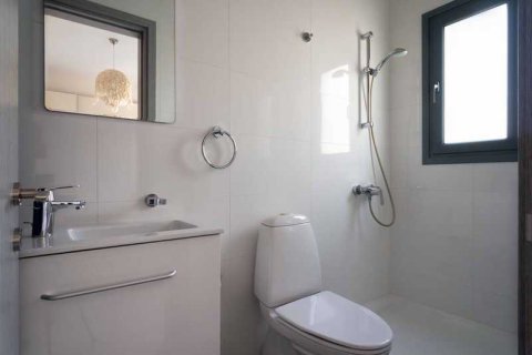 3 dormitorios Apartment en Mouttagiaka, Cyprus No. 104384 9