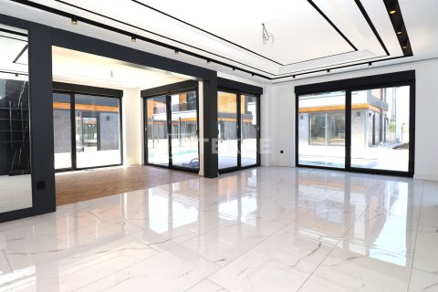 4 bedrooms Villa in Luong Phu, Vietnam No. 11641 8