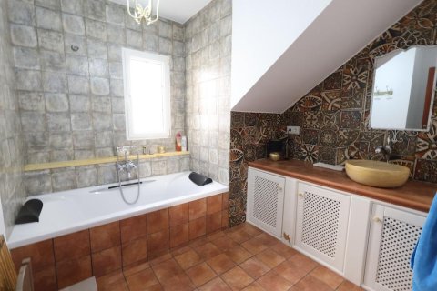 4 bedrooms Apartment in Hai Xuan, Vietnam No. 92679 18