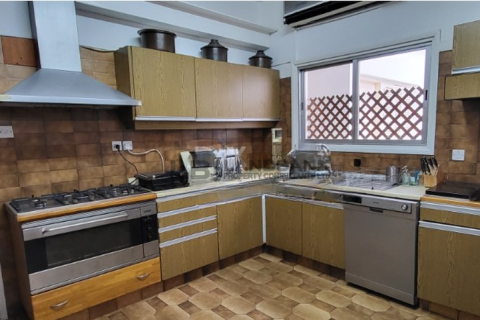 5 bedrooms House in Nicosia, Cyprus No. 63122 5