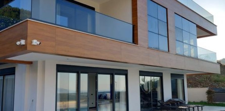 6 rooms Villa in Kargicak, Turkey No. 124099