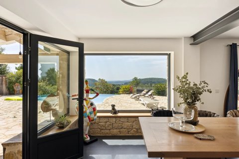 5 bedrooms Villa in Tourrettes-sur-Loup, France No. 68728 8