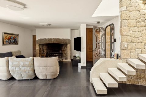 5 bedrooms Villa in Tourrettes-sur-Loup, France No. 68728 7