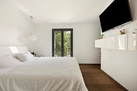 5 bedrooms Villa in Tourrettes-sur-Loup, France No. 68728 9