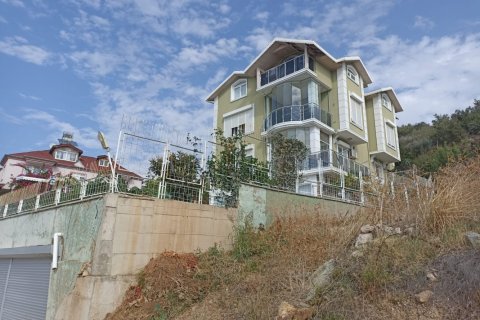 10 bedrooms Villa in Alanya, Turkey No. 113938