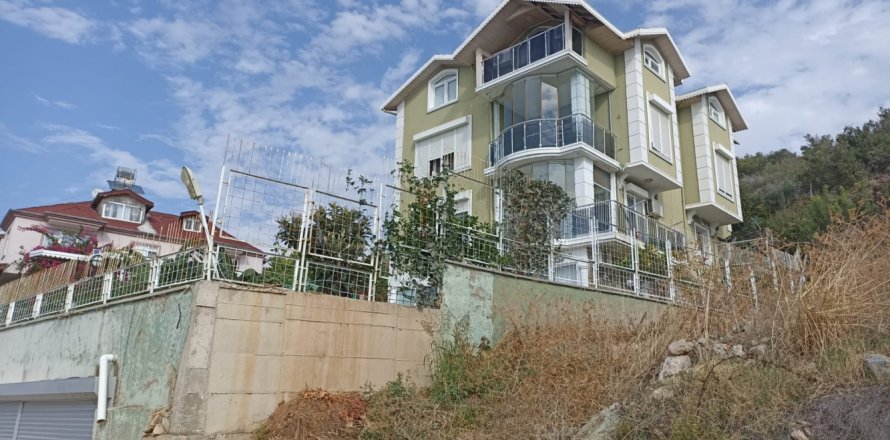 10 bedrooms Villa in Chau Lang, Vietnam No. 113938