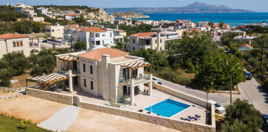 5 dormitorios Villa en Chania, Greece No. 81506