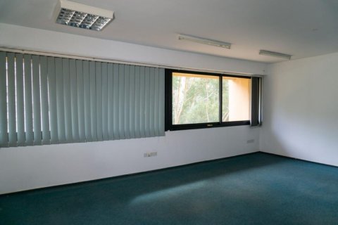 331m² Commercial property in Nicosia, Cyprus No. 107079 11