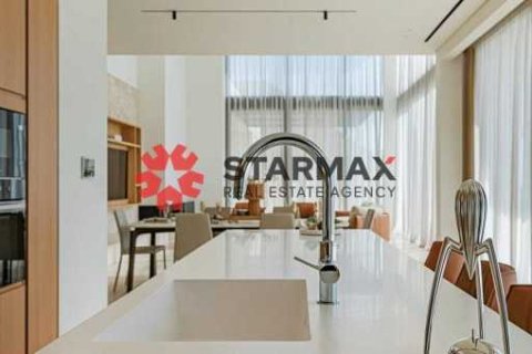 3 bedrooms House in Oroklini, Cyprus No. 82712 2