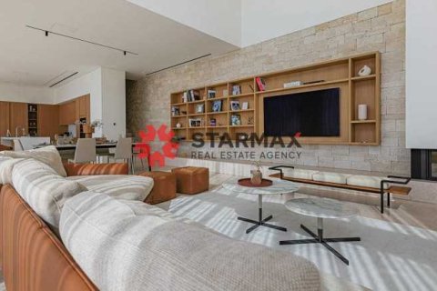 3 bedrooms House in Oroklini, Cyprus No. 82712 3