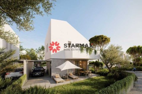 3 bedrooms House in Oroklini, Cyprus No. 82712 7