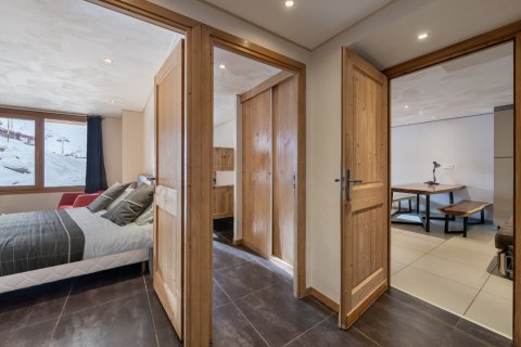 1 bedroom Apartment in Les Belleville, France No. 100019 8