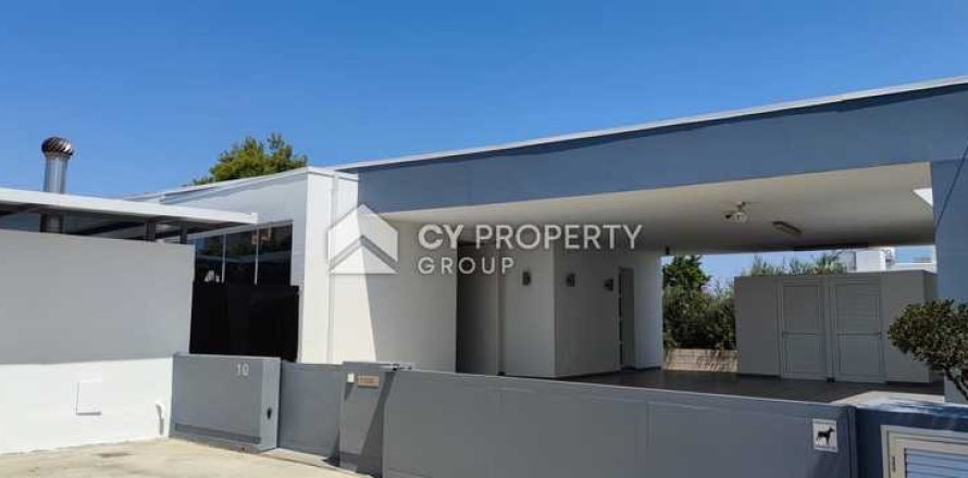 3 bedrooms House in Lakatamia, Cyprus No. 79043