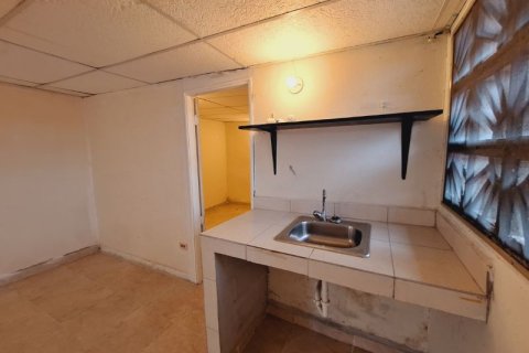 3 bedrooms House in Panama City, Panama No. 109778 22