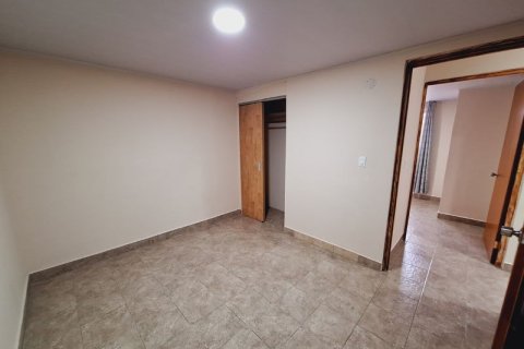 3 bedrooms House in Panama City, Panama No. 109778 8