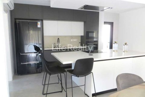 4 bedrooms House in Chloraka, Cyprus No. 71881 16