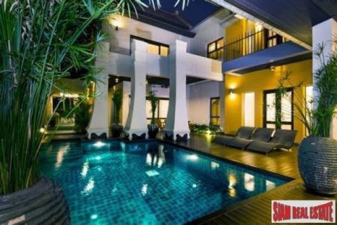 6 bedrooms Villa in Pattaya, Thailand No. 96747 4