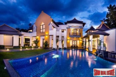 6 bedrooms Villa in Pattaya, Thailand No. 96747 1