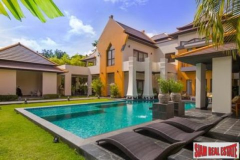 6 bedrooms Villa in Pattaya, Thailand No. 96747 5