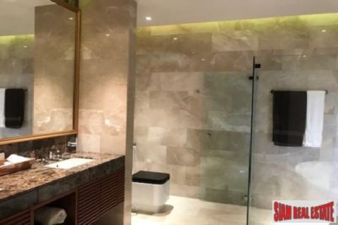 6 bedrooms Villa in Phuket, Thailand No. 95781 10