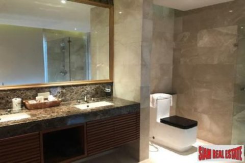 6 bedrooms Villa in Phuket, Thailand No. 95781 2