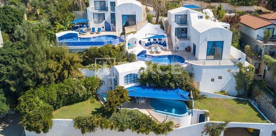 5 chambres Villa à Kas, Turkey No. 124151