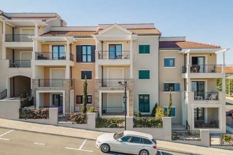 1 bedroom Apartment in Tivat, Montenegro No. 83678 12