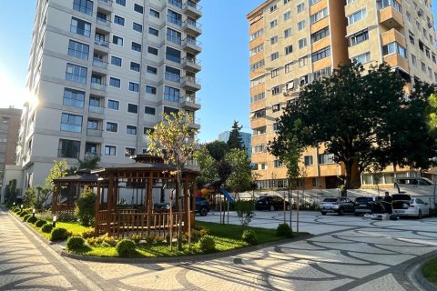 3 dormitorios Apartment en Istanbul, Turkey No. 15530