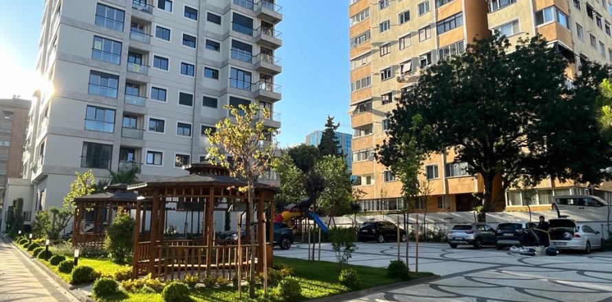 3 dormitorios Apartment en Istanbul, Turkey No. 15530