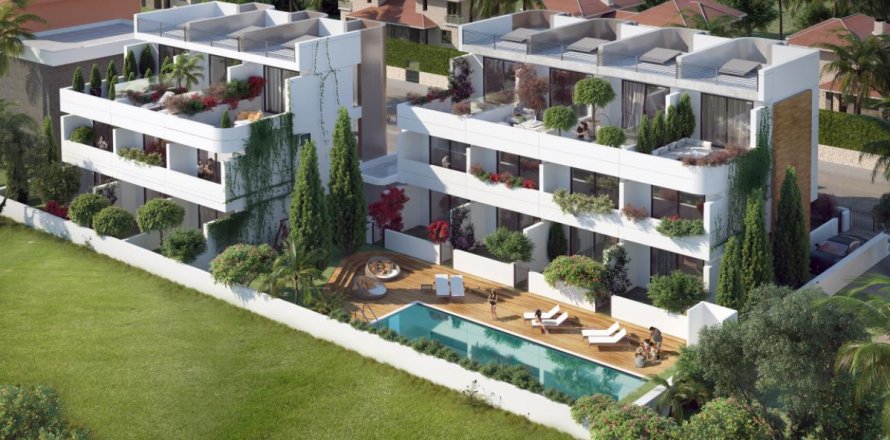 3 bedrooms Townhouse in Limassol, Cyprus No. 105672