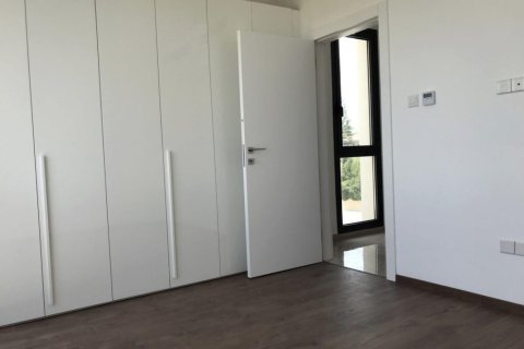 3 bedrooms Townhouse in Limassol, Cyprus No. 105672 4