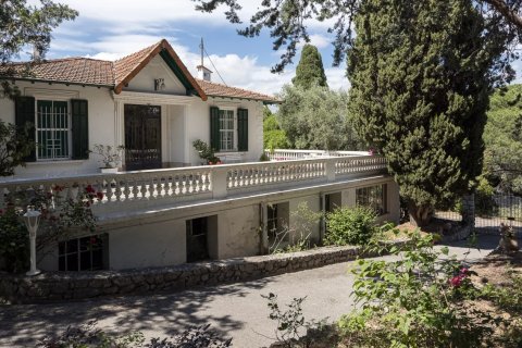 344m² House in Cannes, France No. 68836 8