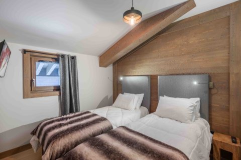 3 bedrooms Apartment in Megeve, France No. 99357 9