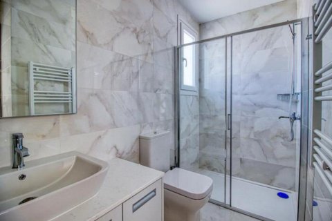 3 chambres Appartement à Limassol, Cyprus No. 106357 10