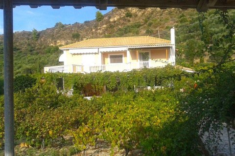 3 bedrooms House in Zakynthos, Greece No. 24747 5