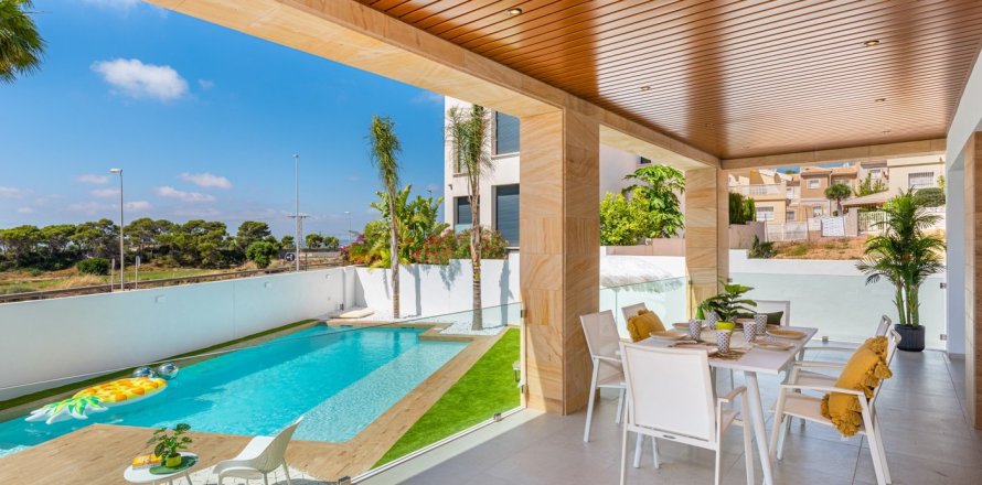 Вилла с 4 спальнями в Сьюдад Кесада, Испания №111085