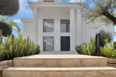 6 bedrooms Villa in Tan Xuan, Vietnam No. 27400 20